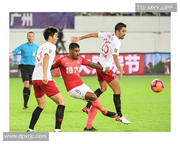 赛后分析：上海足球队与广州足球队的耐力对决全景回顾